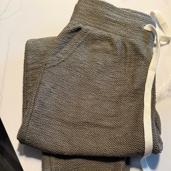 OFFLINE By Aerie Snowday
Jogger Size Medium - Picture 7 of 8